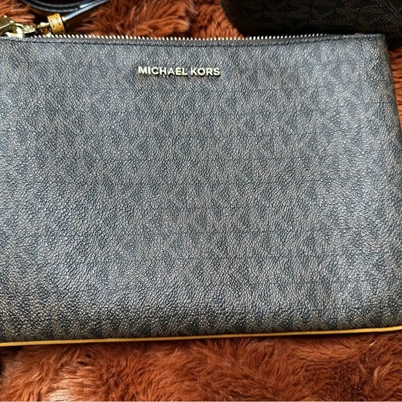 Michael Kors Crossbody Bags in Tan and Brown - Picture 6 of 6